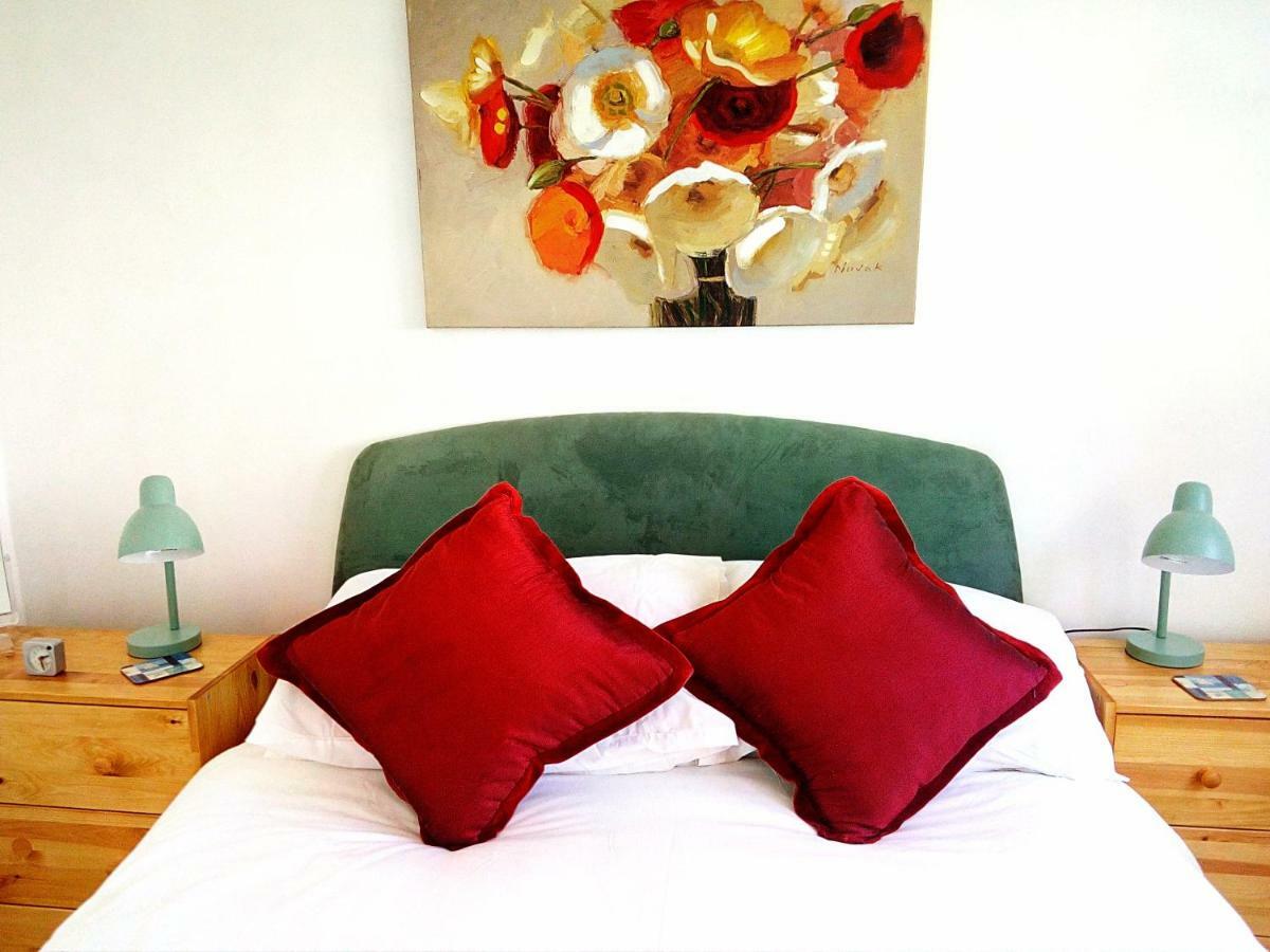 Chalet For Two - Dartmouth Extérieur photo